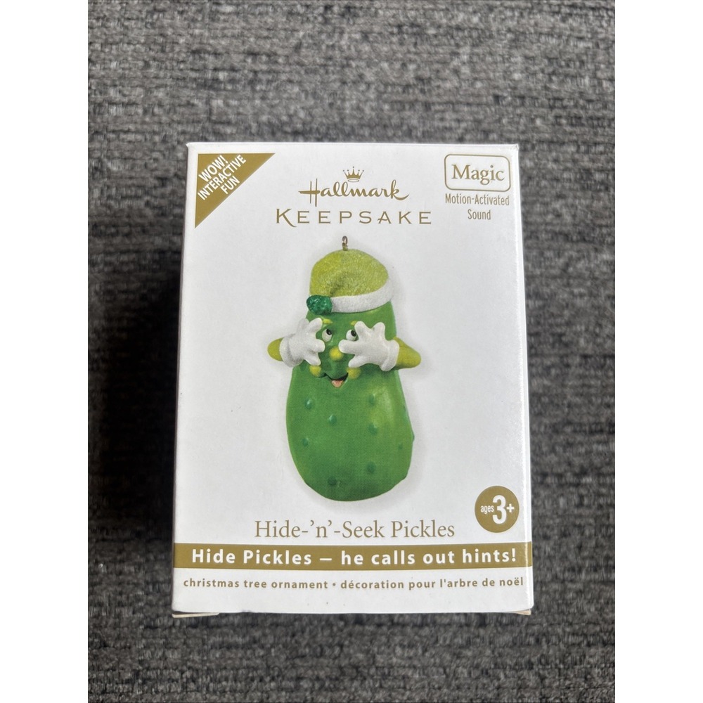 NIB Hide N‎ Seek Pickles Magic Hallmark Ornament 2011 QXG7306 German Tradition